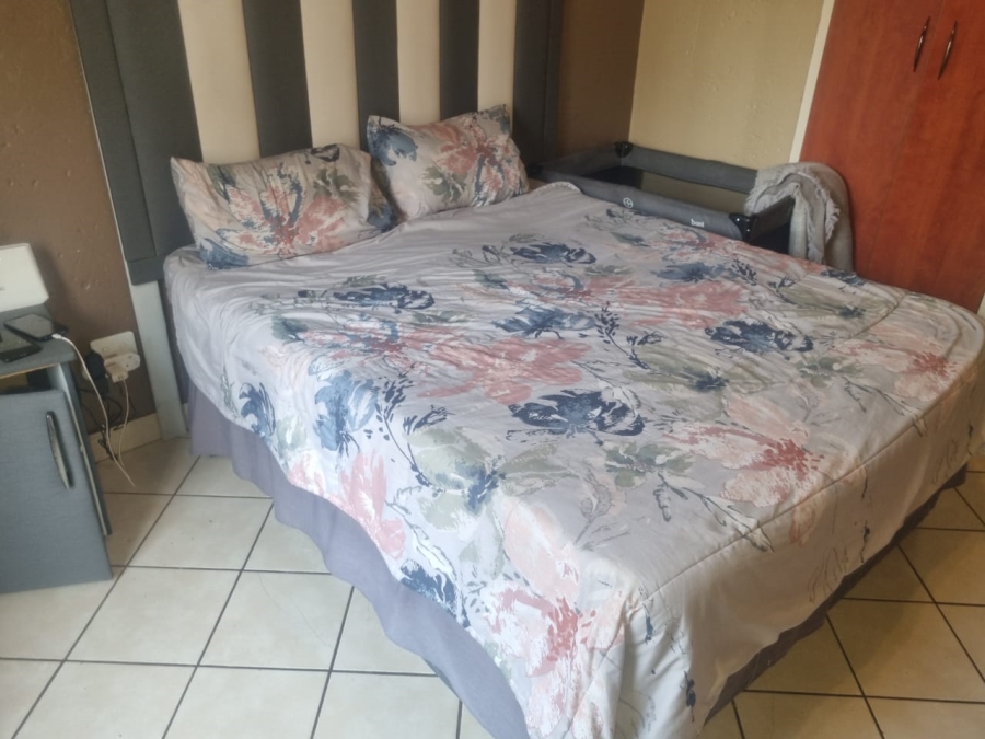 2 Bedroom Property for Sale in Waterval East North West